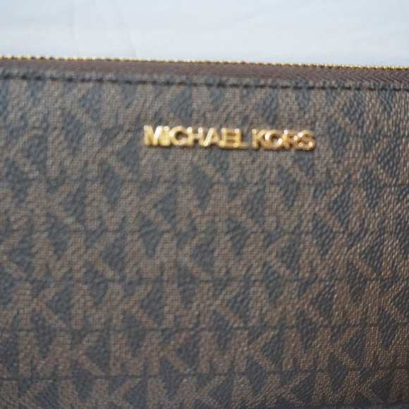 Michael Kors Jet Set Travel Large Phone Case Wallet Wristlet MK Brown - Picture 12 of 12